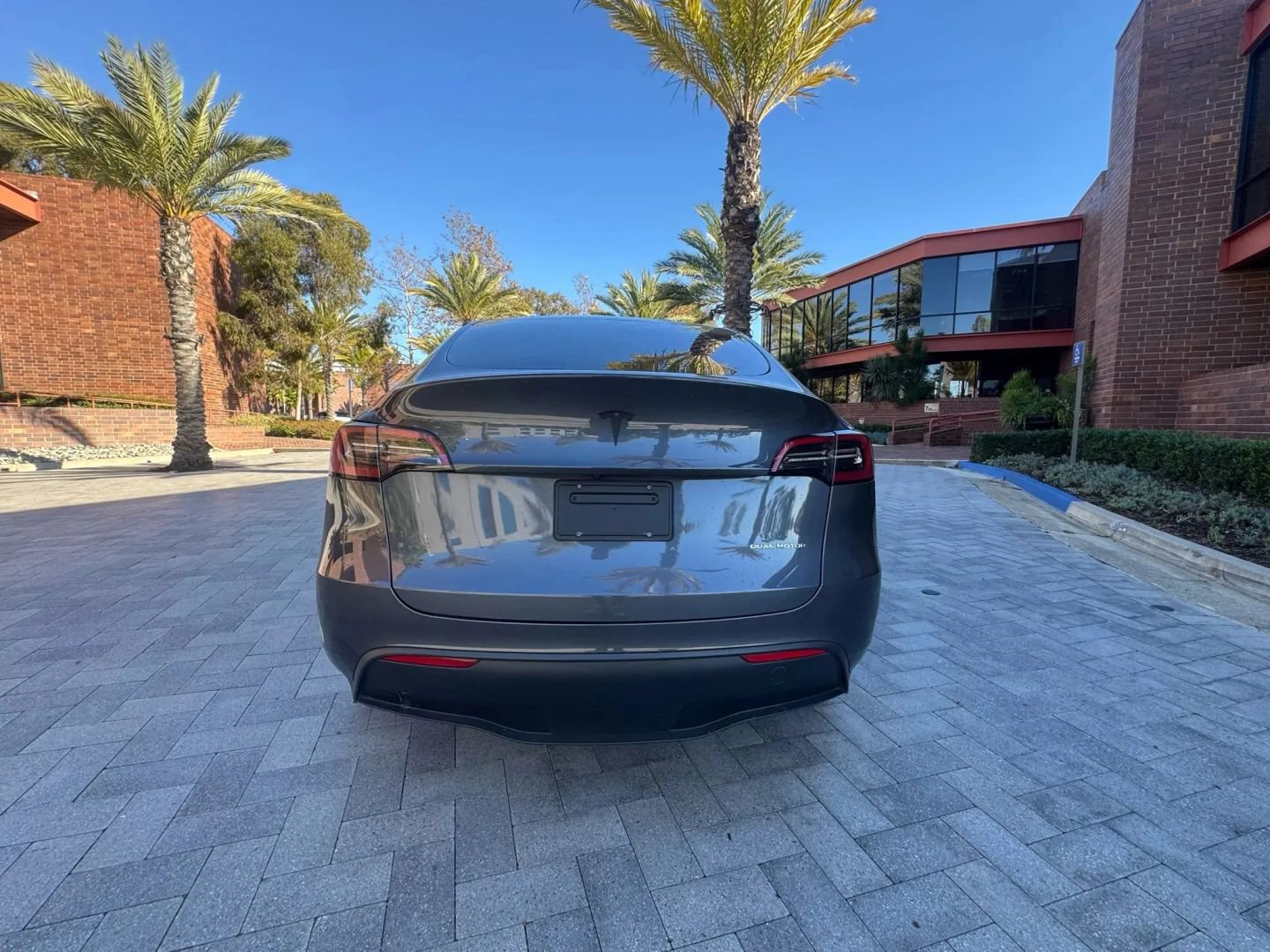 Used 2022 Tesla Model Y Performance AWD/4WD image 6