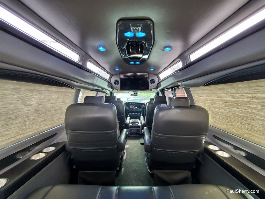 Used 2020 GMC Savana 2500 Extended w/ Enhanced Convenience Package RWD image 31