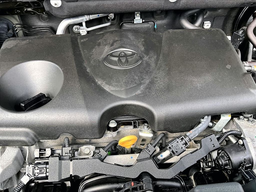 Used 2022 Toyota RAV4 XLE w/ Convenience Package AWD/4WD image 35