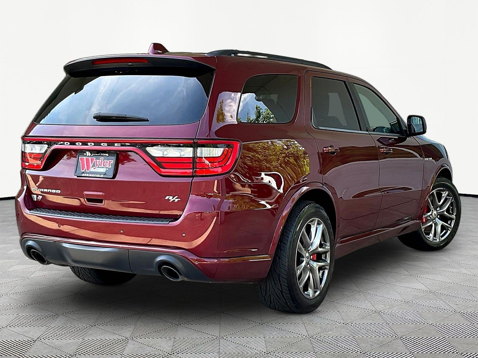 Used 2022 Dodge Durango R/T w/ Tow 'N Go Package AWD/4WD image 6