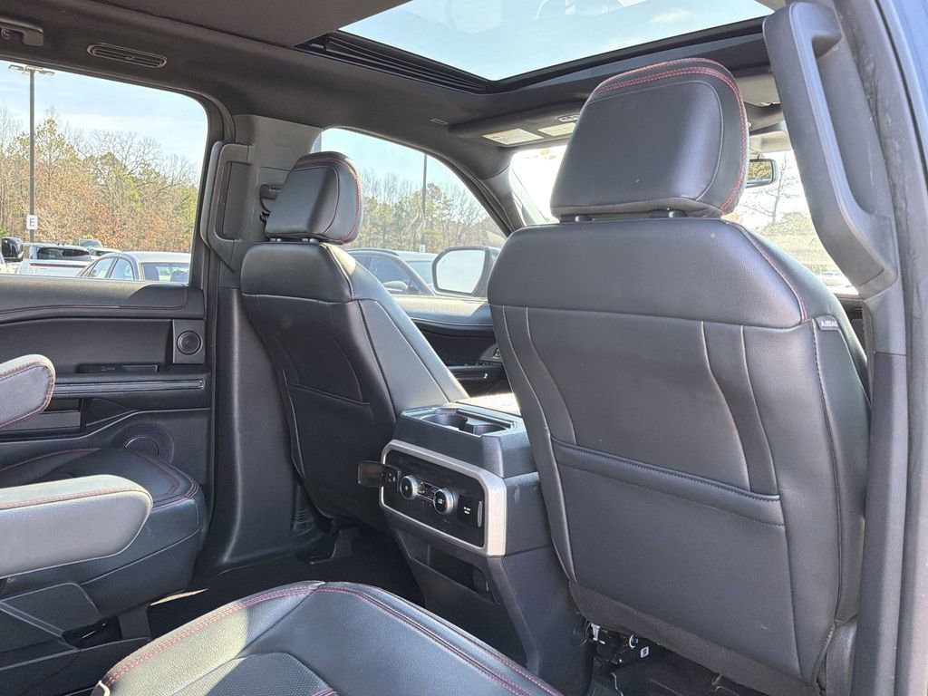 Used 2022 Ford Expedition Limited image 20
