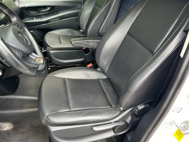Used 2022 Mercedes-Benz Metris image 9