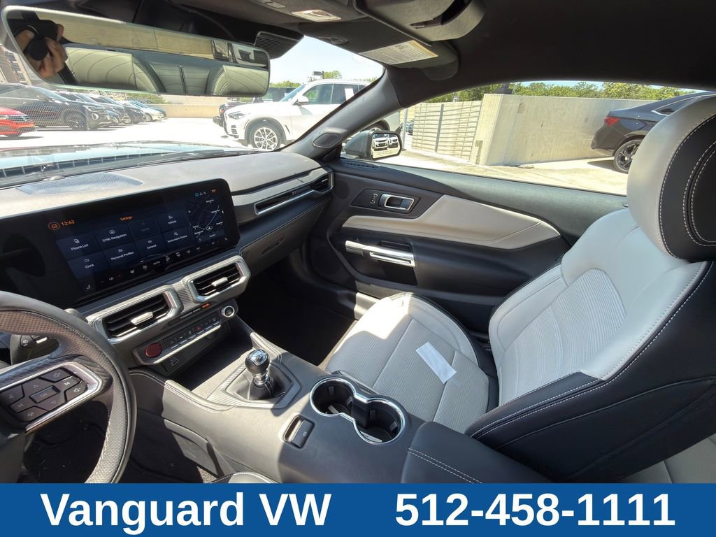 Used 2025 Ford Mustang GT Premium RWD image 25