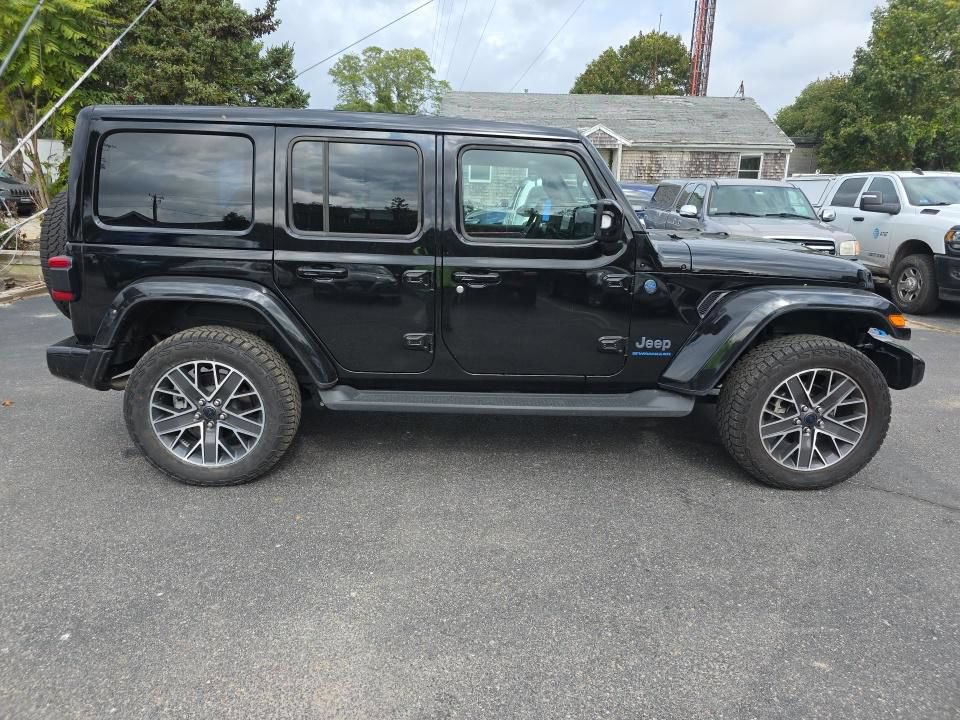 Used 2024 Jeep Wrangler High Altitude AWD/4WD image 5
