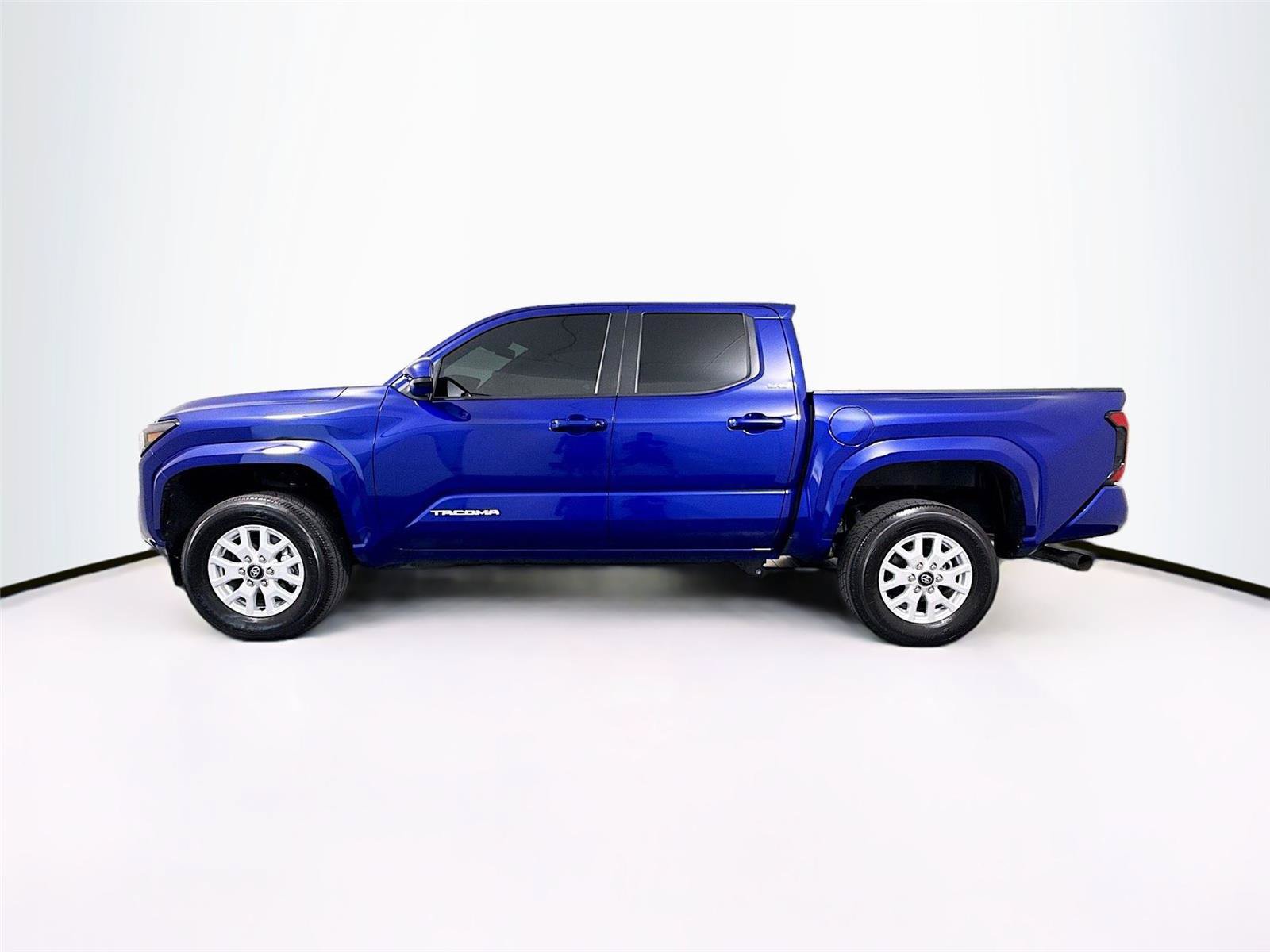 Used 2025 Toyota Tacoma SR5 RWD image 28