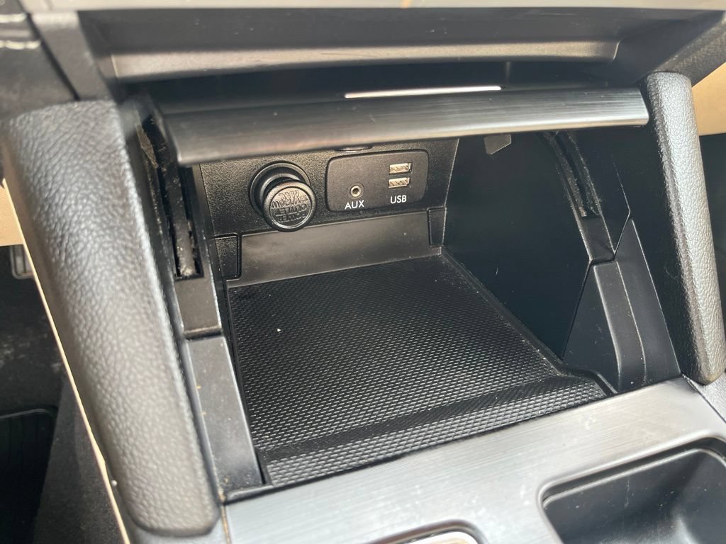 Used 2018 Subaru Outback 3.6R Limited AWD/4WD image 23