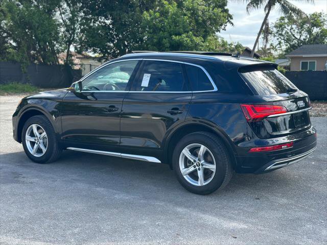 Used 2021 Audi Q5 2.0T Premium w/ Convenience Package image 6