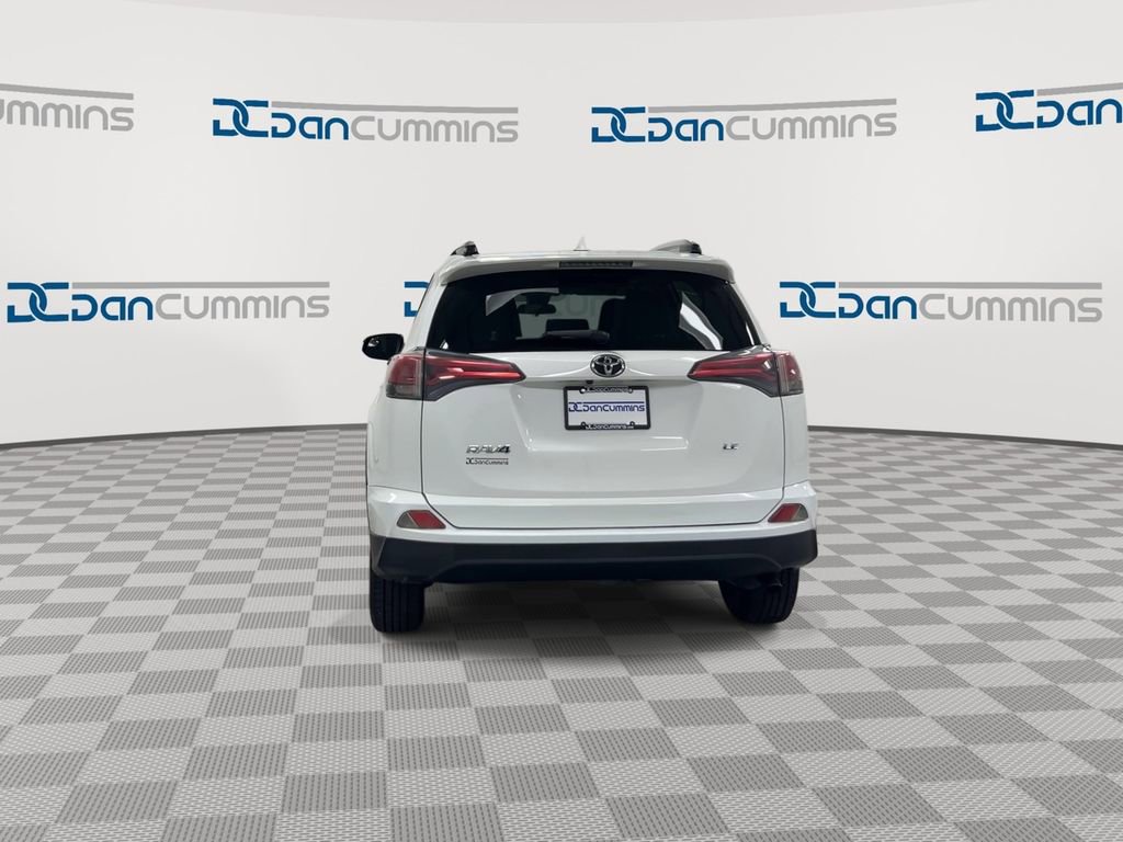 Used 2017 Toyota RAV4 LE image 7