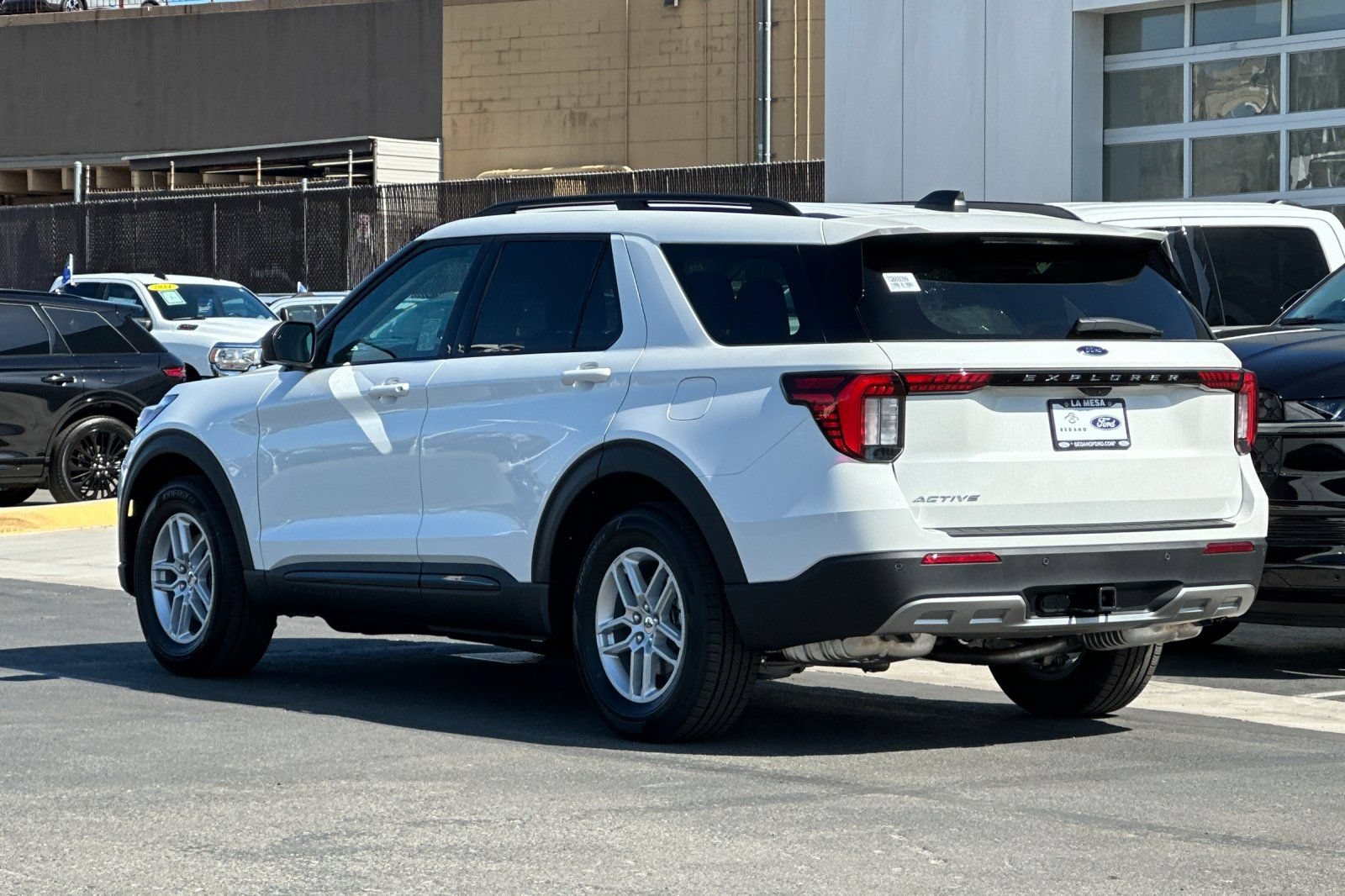 New 2026 Ford Explorer Active w/ Active Comfort Package RWD image 5