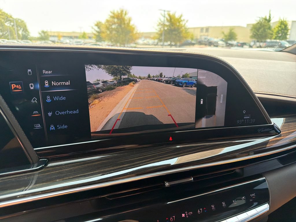 Used 2021 Cadillac Escalade Premium Luxury AWD/4WD image 31