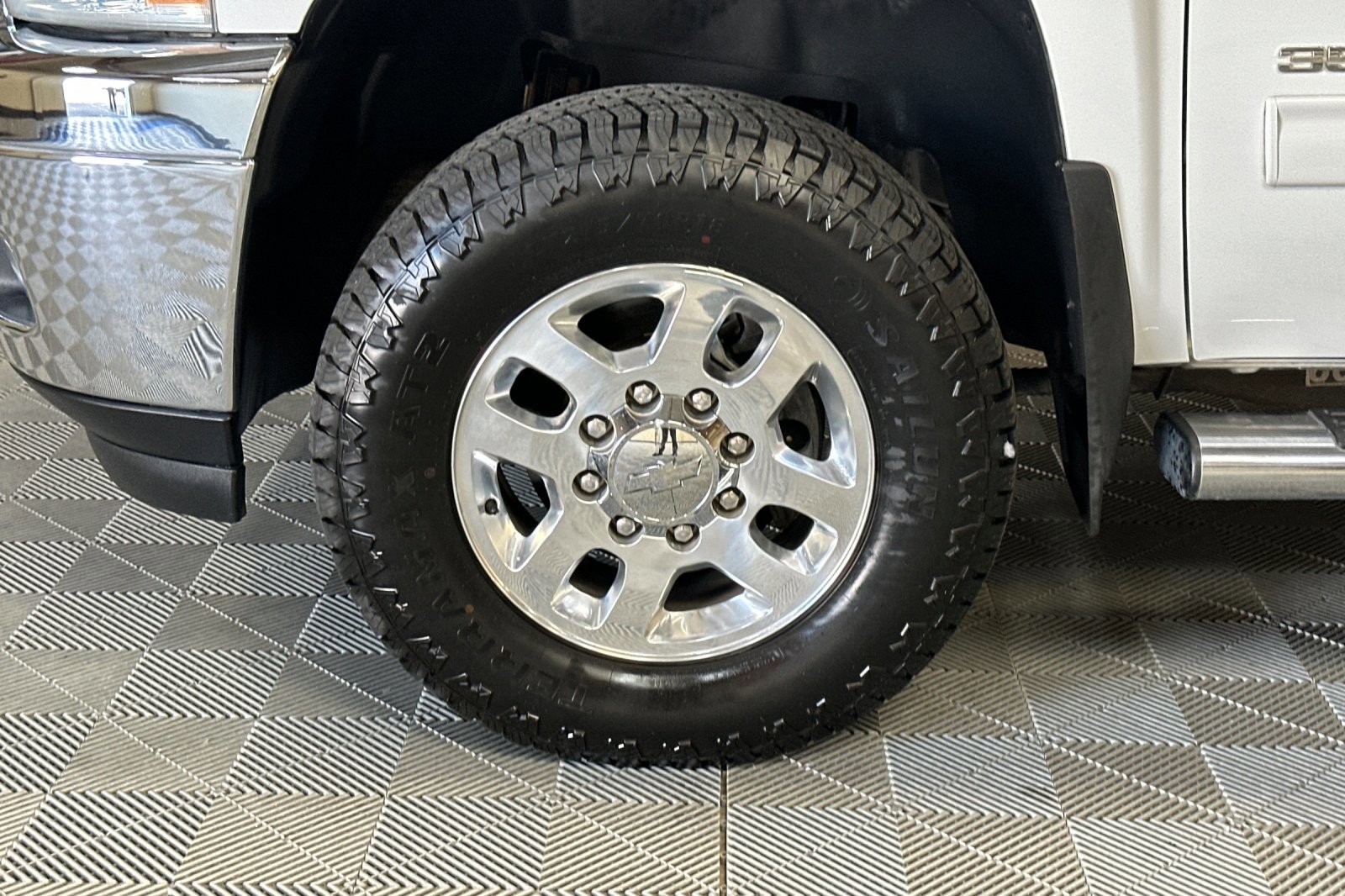 Used 2014 Chevrolet Silverado 3500 LTZ w/ LTZ Plus Package AWD/4WD image 37