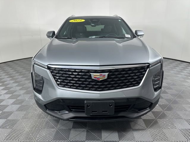 Used 2025 Cadillac XT4 Premium Luxury image 8