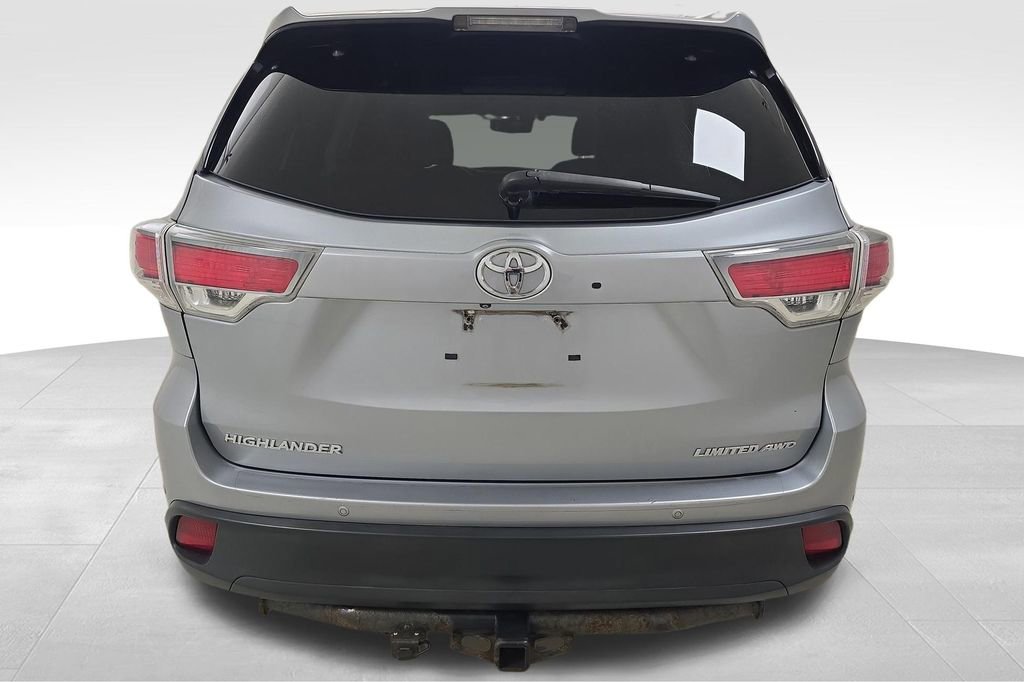 Used 2016 Toyota Highlander Limited w/ Driver Technology Package image 8