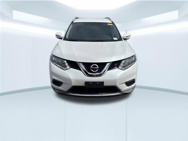 Used 2016 Nissan Rogue SV FWD image 2