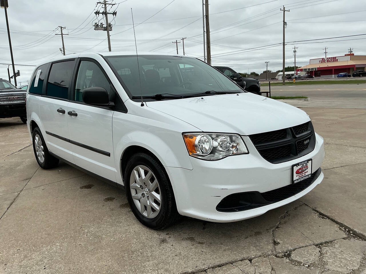 Used 2014 RAM C/V Tradesman FWD image 5