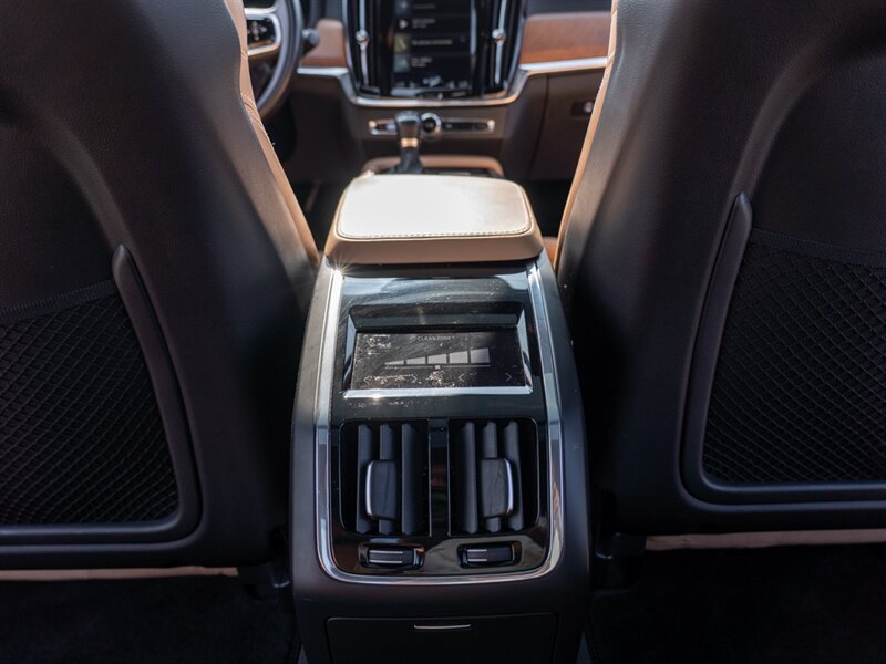 Used 2018 Volvo S90 T6 Inscription AWD/4WD image 22