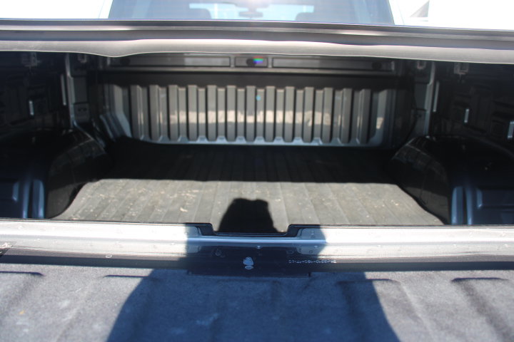 Used 2021 GMC Sierra 1500 Elevation w/ X31 Off-Road Package AWD/4WD image 17