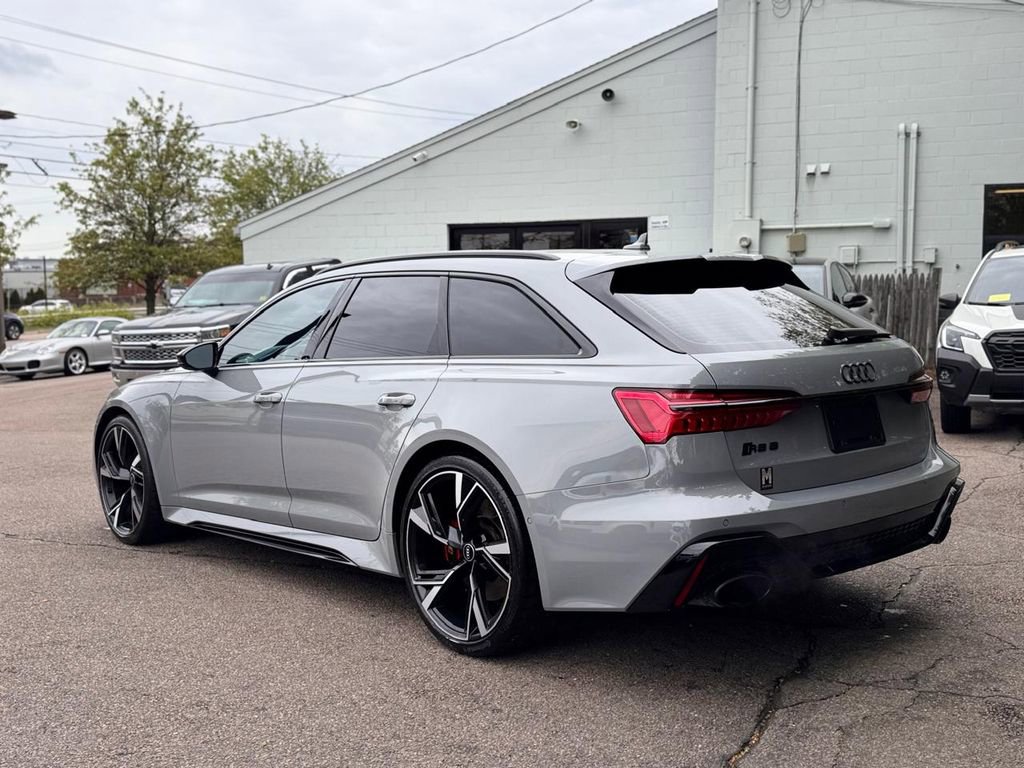 Used 2021 Audi RS 6 AWD/4WD image 4