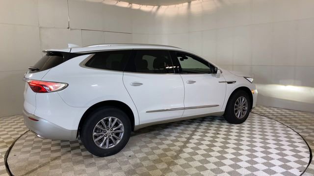 Used 2024 Buick Enclave Essence w/ LPO, Floor Liner Package FWD image 9