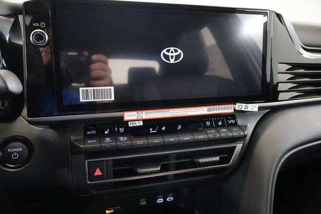 New 2026 Toyota Camry XSE AWD/4WD image 18