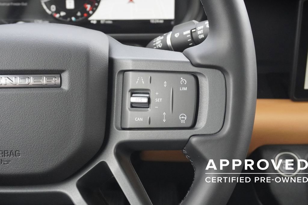 Used 2024 Land Rover Defender 90 X-Dynamic SE AWD/4WD image 13