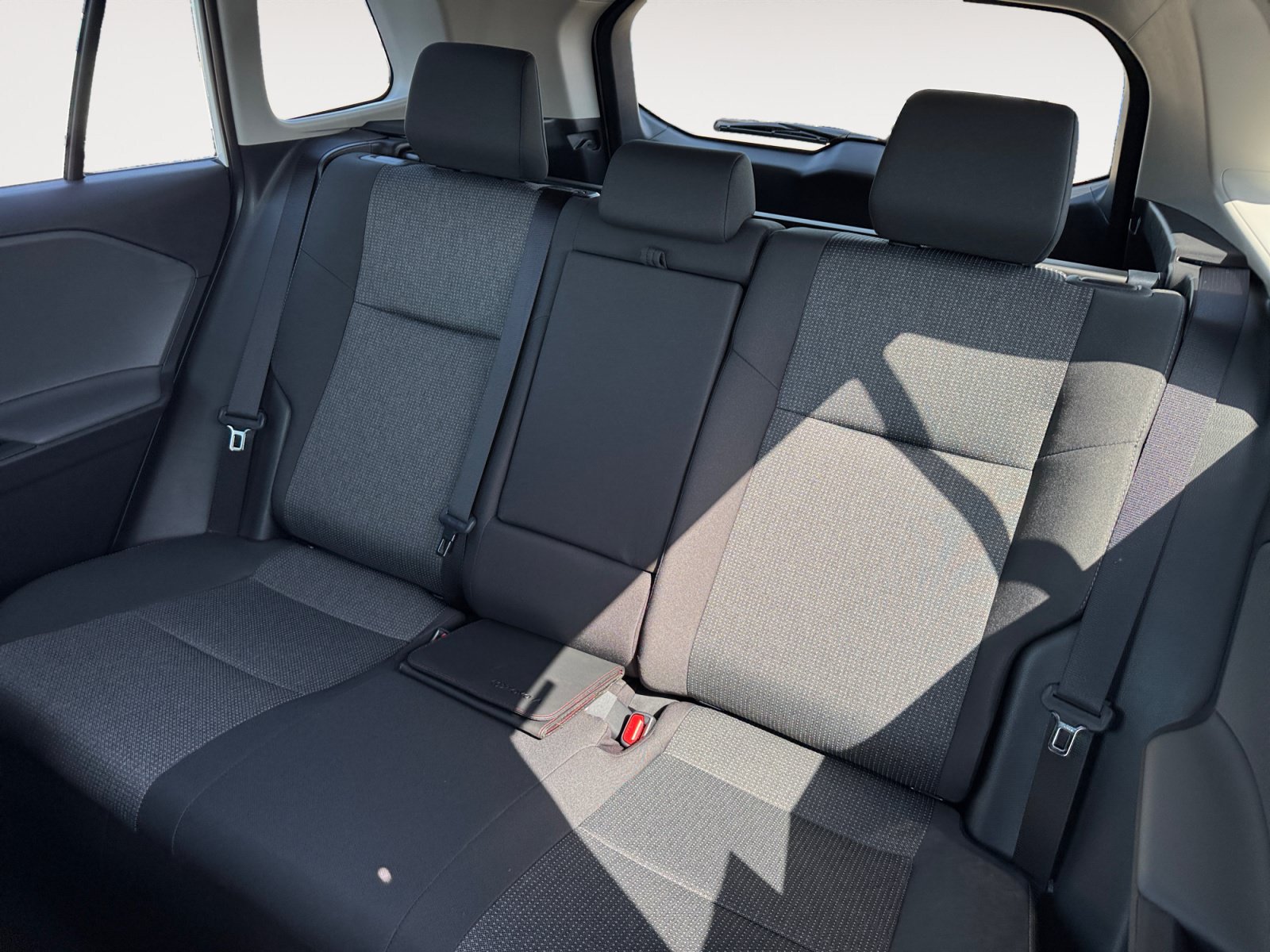 New 2026 Toyota RAV4 LE AWD/4WD image 17
