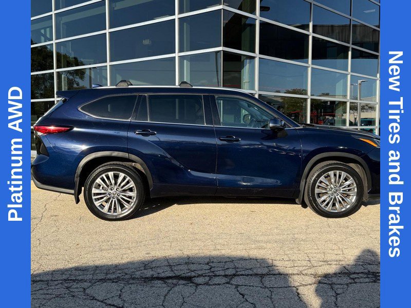 Used 2023 Toyota Highlander Platinum AWD/4WD image 2