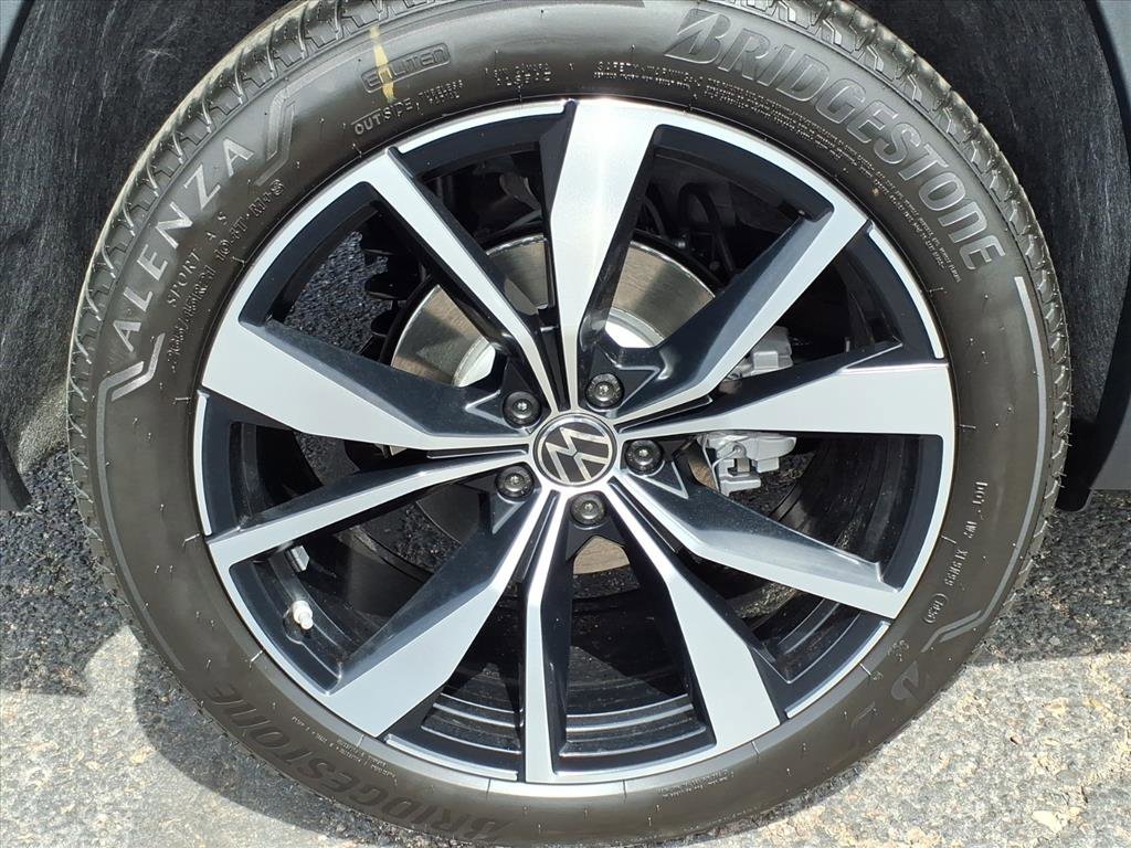 New 2026 Volkswagen Atlas SEL Premium R-Line image 7