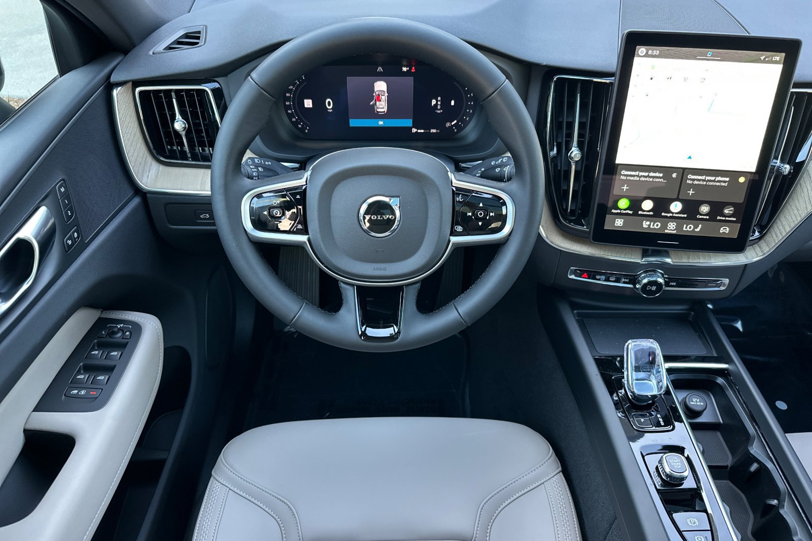 New 2026 Volvo XC60 B5 Core w/ Protection Package Premier AWD/4WD image 11