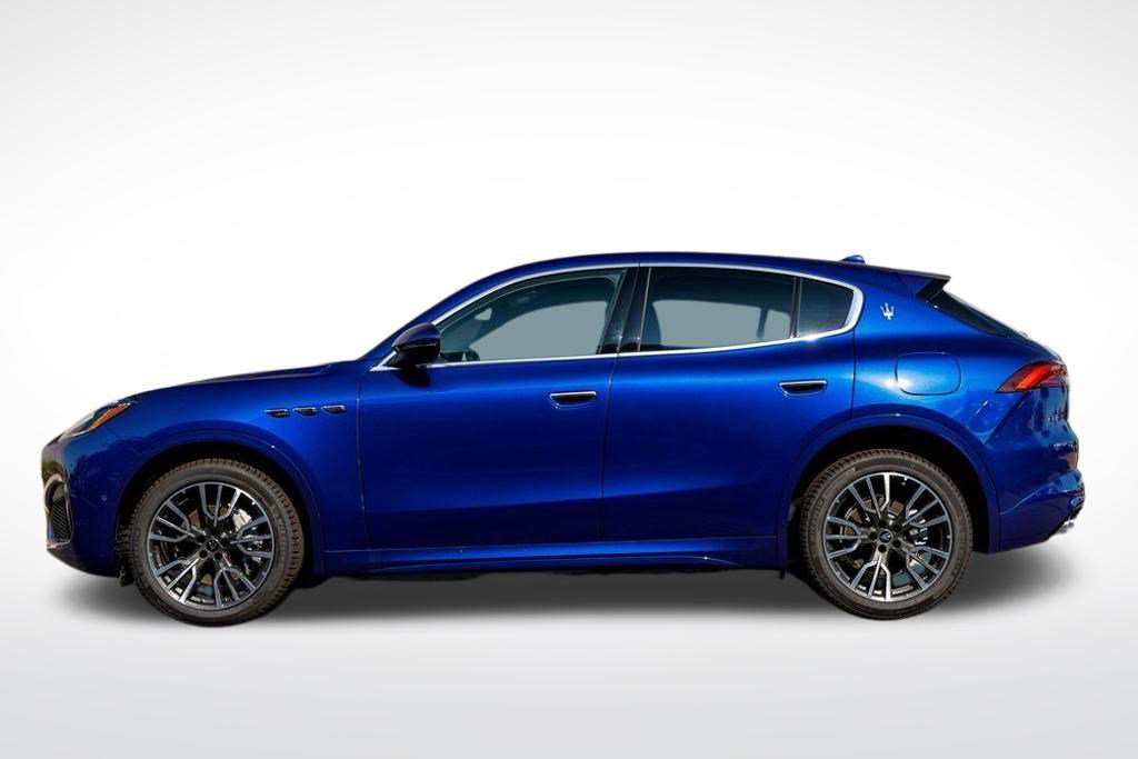 New 2025 Maserati Grecale GT image 2