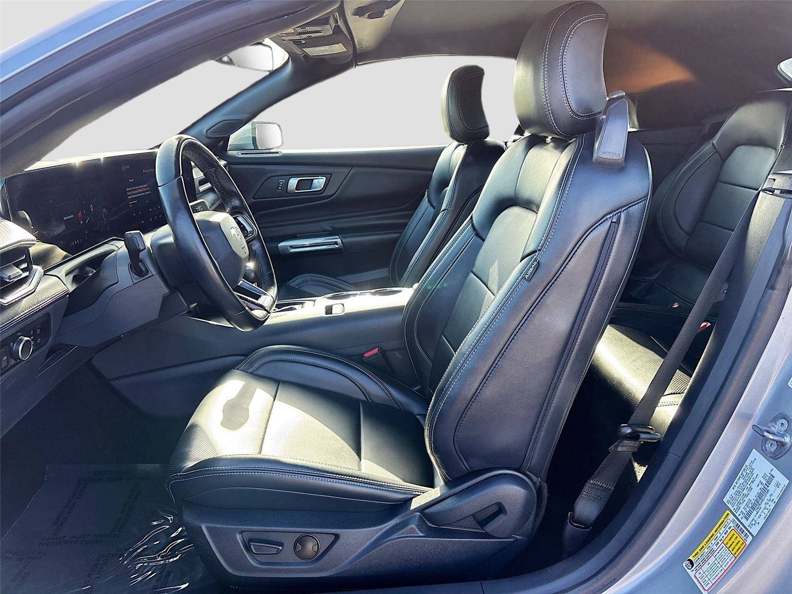 Used 2025 Ford Mustang Premium image 19
