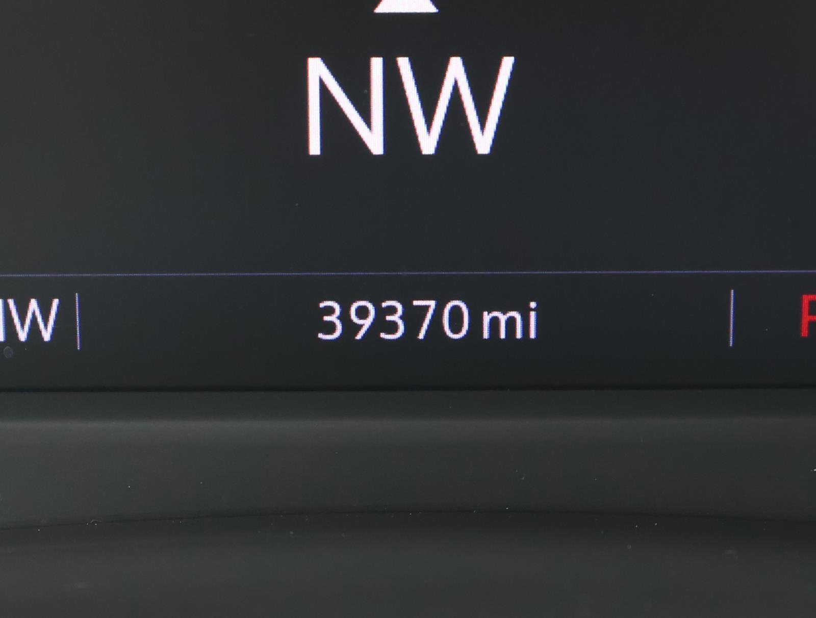 Certified 2023 Cadillac XT4 Sport FWD image 33