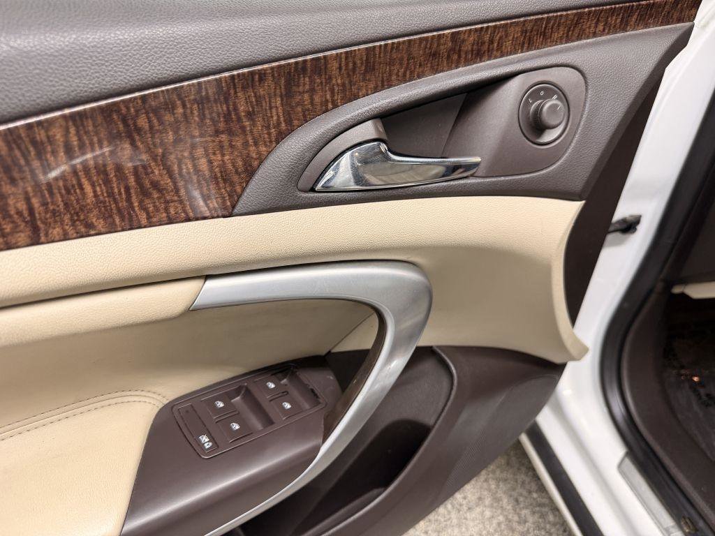 Used 2013 Buick Regal Premium image 23