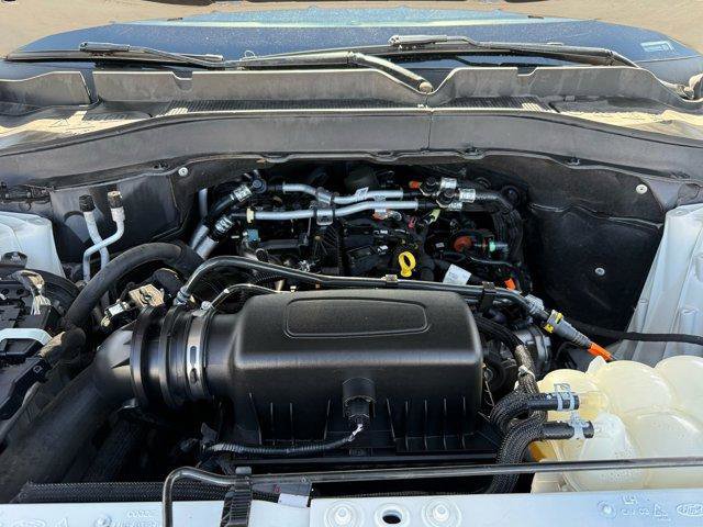 Used 2022 Ford Explorer XLT image 31