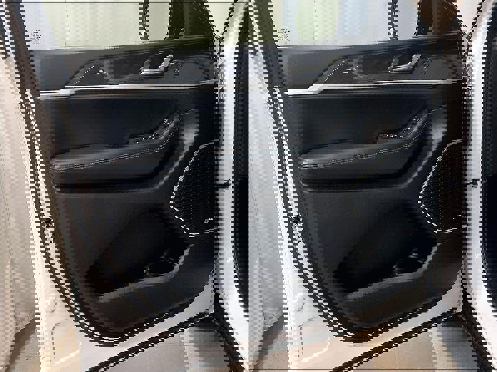 Used 2023 Jeep Grand Cherokee Trailhawk w/ Advanced Protech Group II image 9