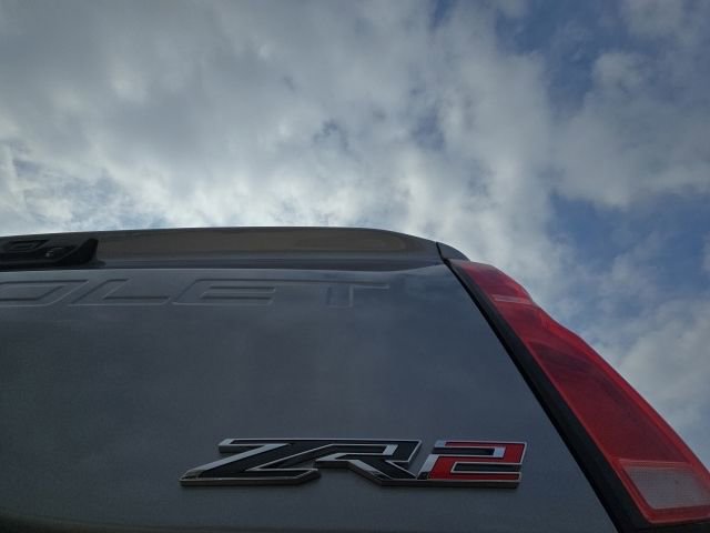 Used 2025 Chevrolet Silverado 2500 ZR2 w/ Technology Package image 11