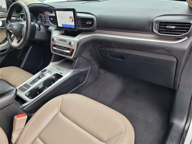 Used 2023 Ford Explorer XLT w/ Equipment Group 202A image 23