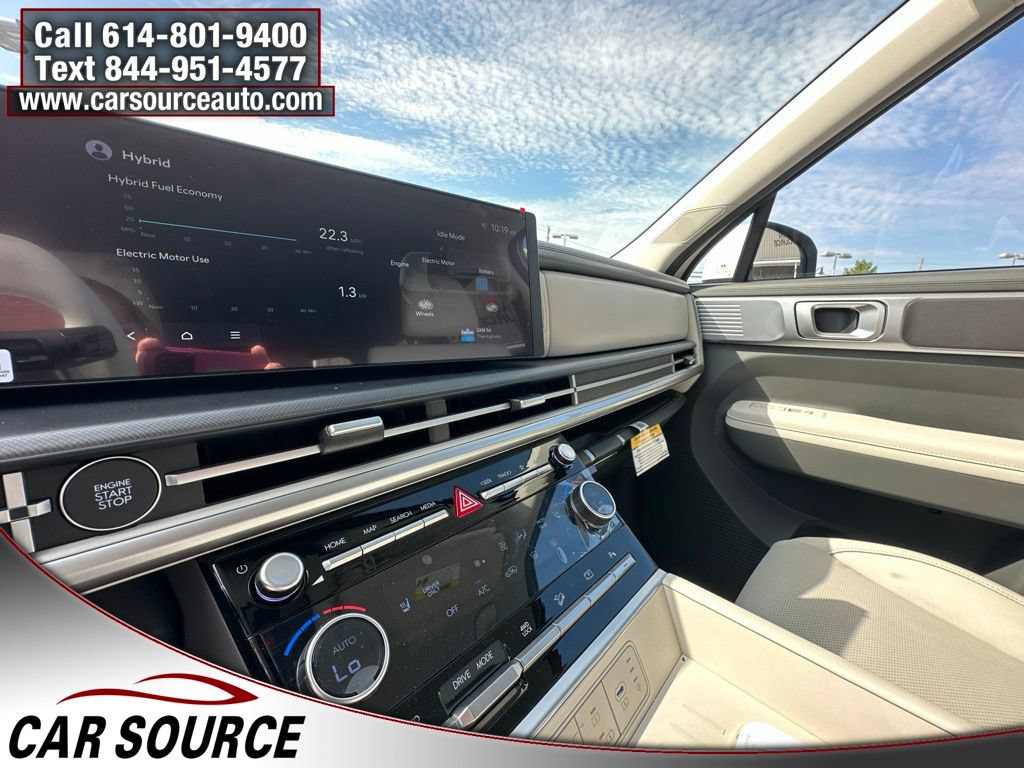 Used 2026 Hyundai Santa Fe SEL AWD/4WD image 16