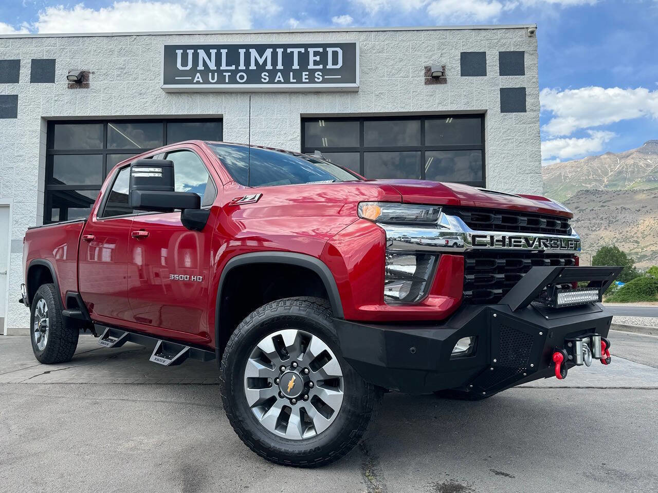Used 2022 Chevrolet Silverado 3500 LT w/ All Star Edition AWD/4WD image 2