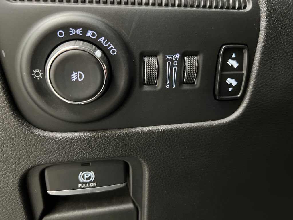 Used 2024 Jeep Wagoneer Series III AWD/4WD image 55