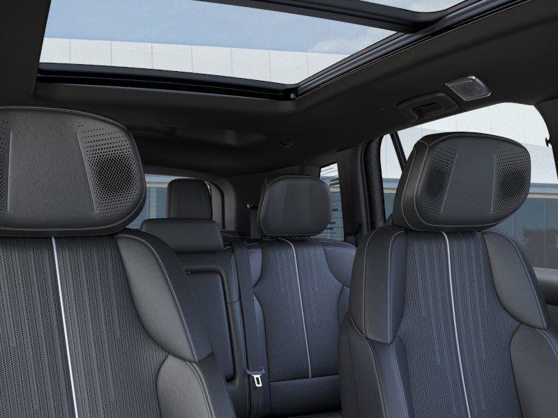 New 2026 Cadillac Vistiq Sport image 25