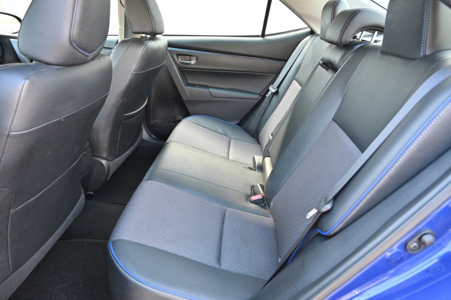 Used 2017 Toyota Corolla SE w/ Carpet Mat Package (TMS) image 13