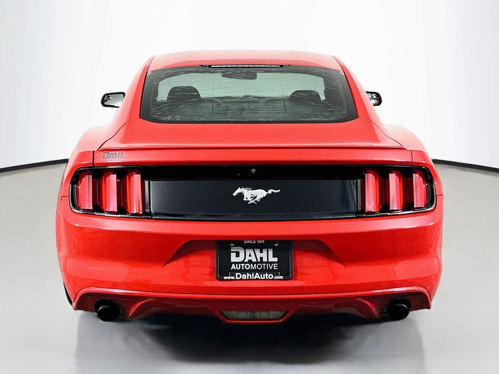 Used 2015 Ford Mustang Coupe RWD image 12