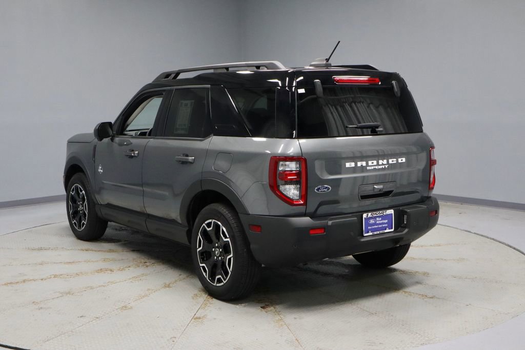 Certified 2025 Ford Bronco Sport Outer Banks w/ Outer Banks Tech Package+ AWD/4WD image 10