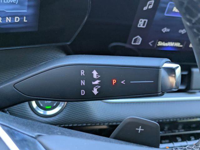 New 2026 Chevrolet Equinox LT AWD/4WD image 19