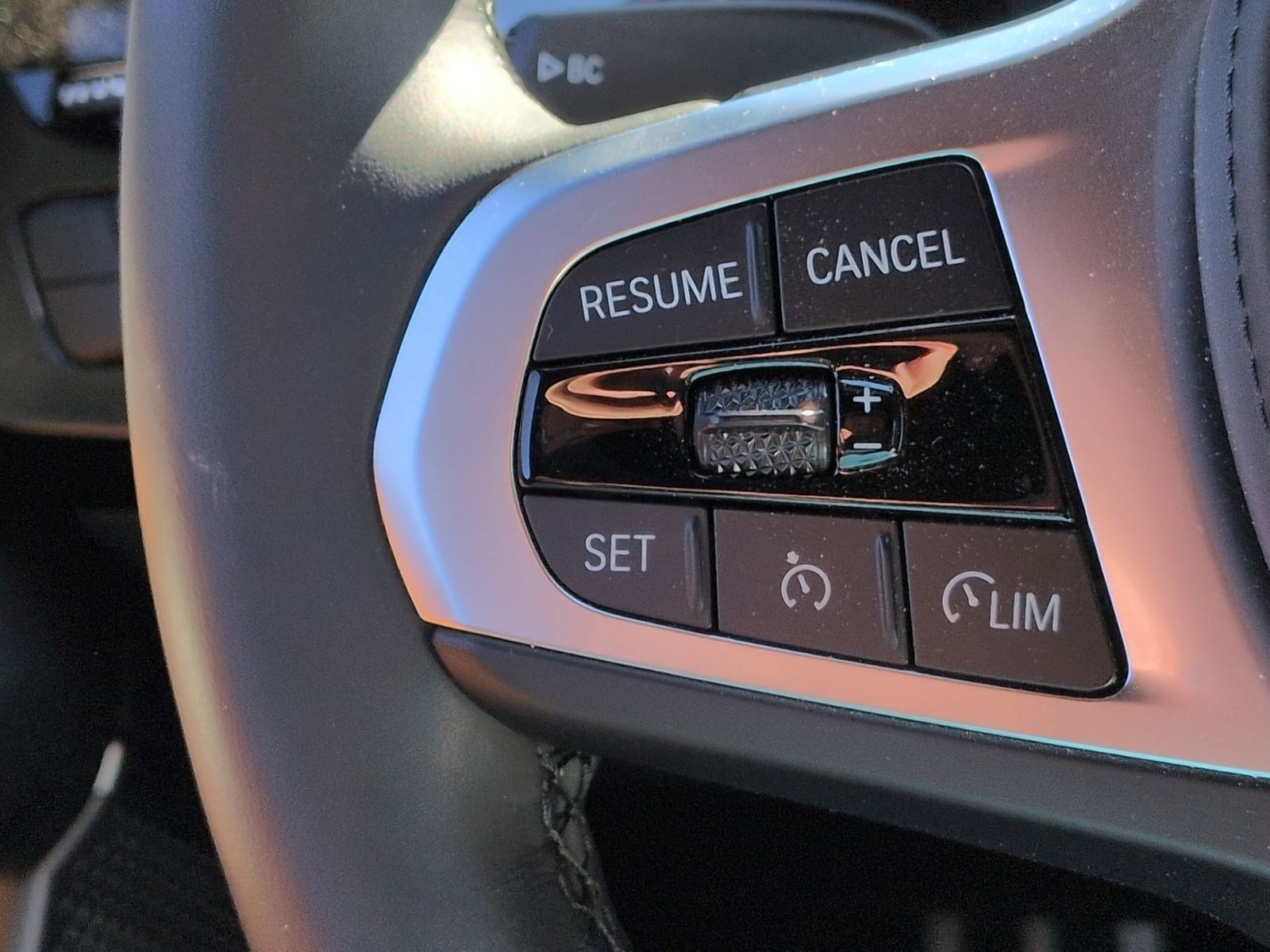 Used 2025 BMW Z4 M40i w/ Edition image 19