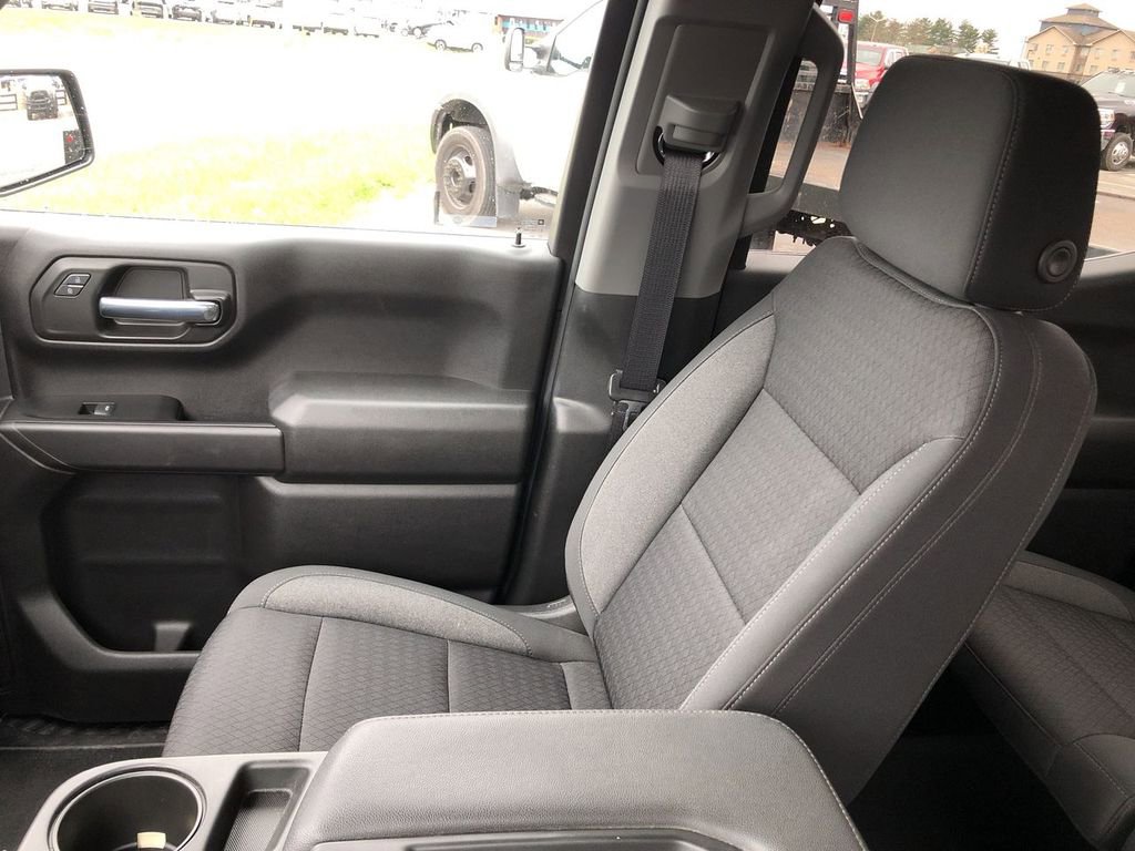 Used 2023 Chevrolet Silverado 1500 Custom Trail Boss AWD/4WD image 30
