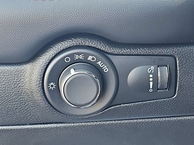 Used 2025 Dodge Durango R/T AWD/4WD image 19