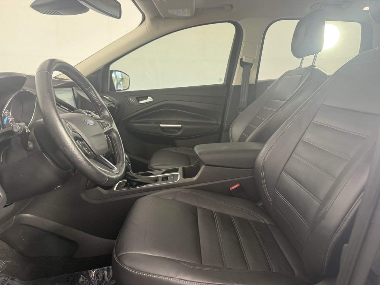 Used 2019 Ford Escape Titanium AWD/4WD image 15
