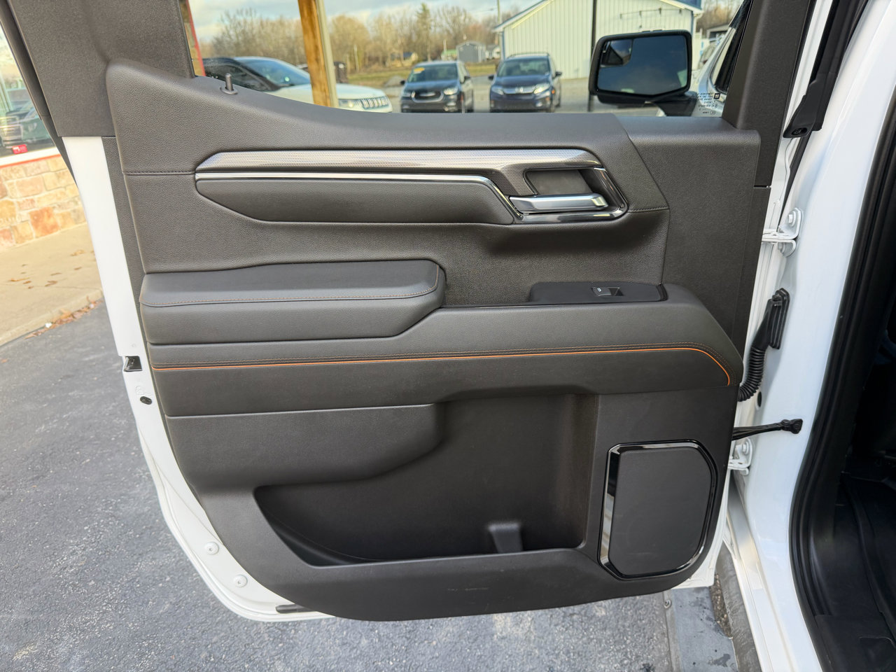 Used 2022 GMC Sierra 1500 AT4 w/ AT4 Preferred Package image 18